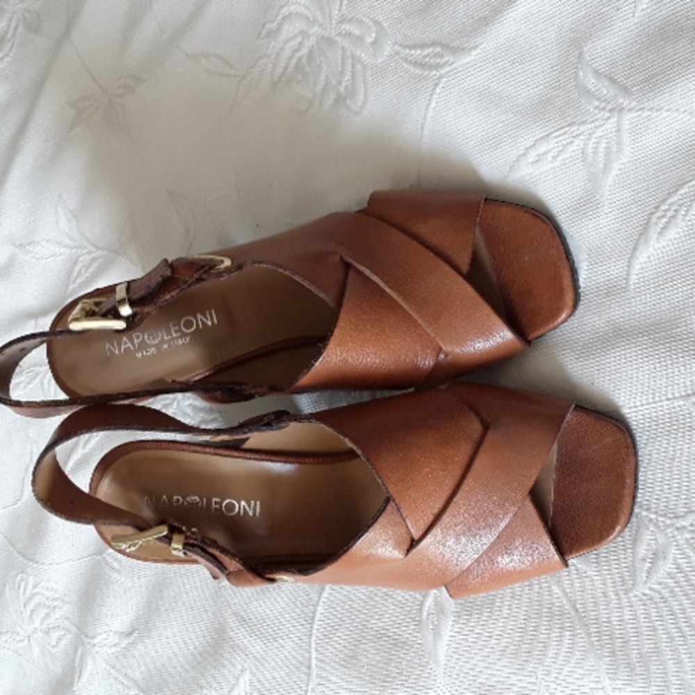 Tan Napoleoni leather sandals, size 38